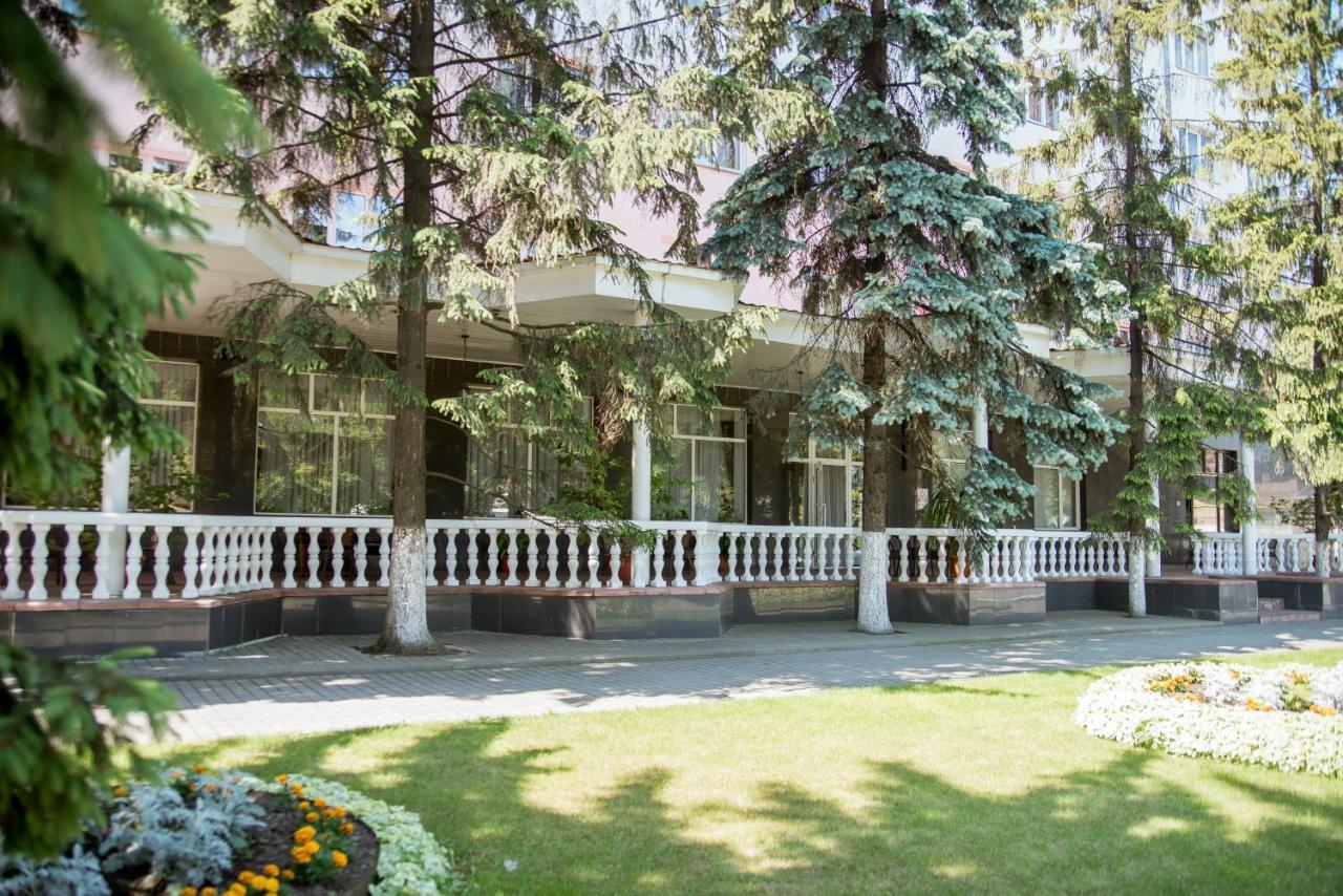Dniprovski Zori Кременчуг Экстерьер фото